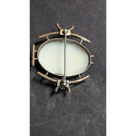 Antique Cameo Brooch Oval Profile Floral Frame Design  Elegant Estate - Picture 4 of 8